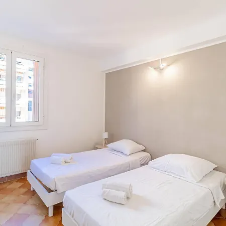 Spacious T3 Near The And Station Semesterbostad Roquebrune-Cap-Martin